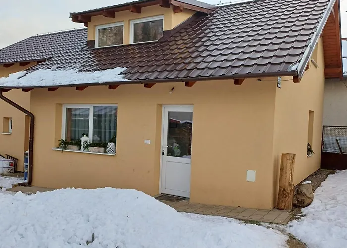 Malika Ferienhaus Čierny Blh